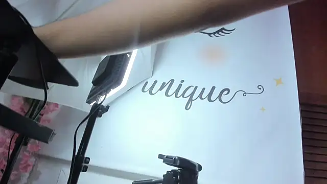 moly_cherry webcam