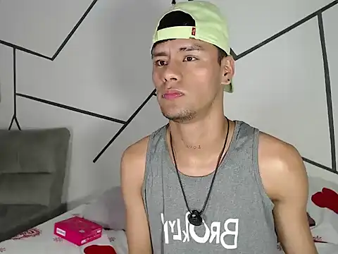 cooper_shiro webcam