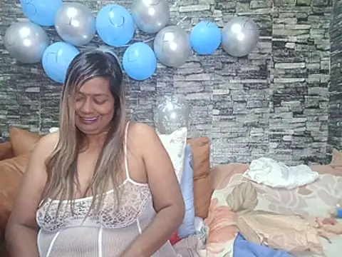 Mammabear_4u webcam