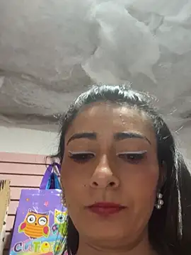 IsabellaMariet Live Webcam on Stripchat