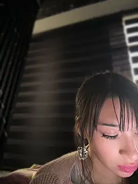 Sasha-firee live webcam show