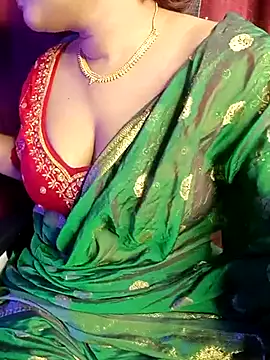 MIDNIGHT__LOVE live cam on StripChat