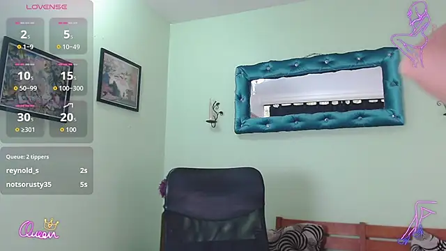 _Victoria_Jones_ webcam