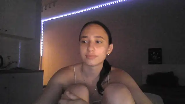 DarkMirel webcam