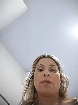 thayany webcam