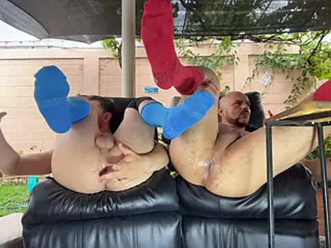 Neil_and_isaac live cam on StripChat
