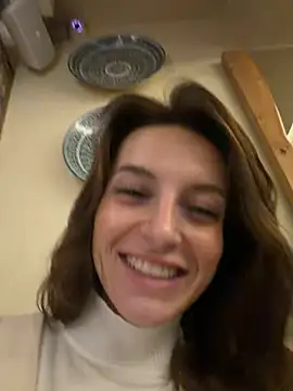 -AngelAri-