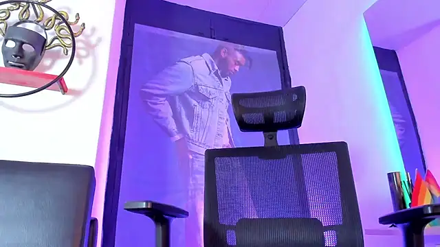 anddy_hugecock webcam