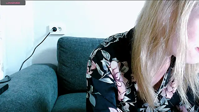 kate__loves - Kate__Loves's free webcam - UK Sex Cams