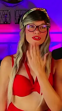 Camgirl Kittychatte sur Stripchat