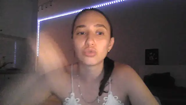 DarkMirel webcam