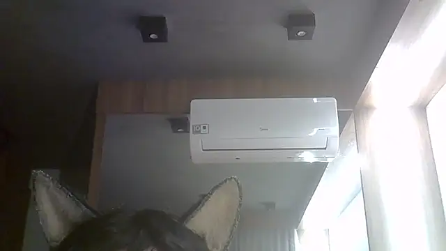 SkinnyKitten live cam