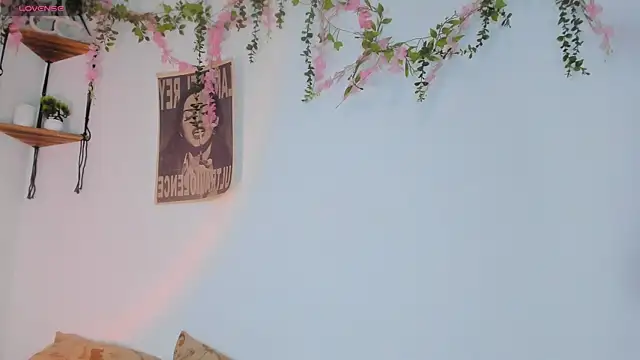 MarieTaylor_ webcam