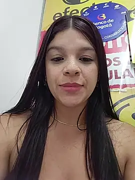layla-daring (F young) - I put my fingers in my wet pussy