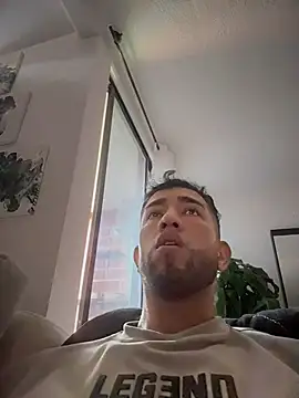 liam_bronw webcam