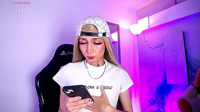 Aniie_Doll webcam
