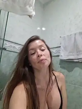 karina_warthon webcam