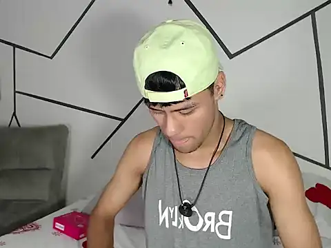 cooper_shiro webcam