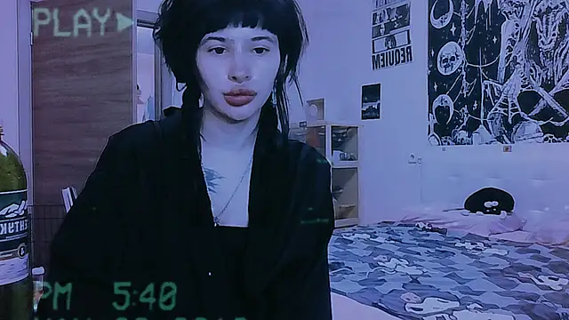 AllisonDeetz webcam