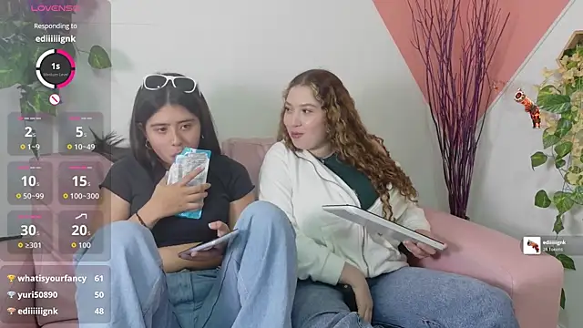 Emilyblosom-y-MiaRose webcam