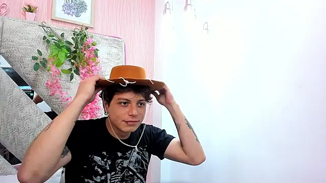 Violet_Bloomxx webcam