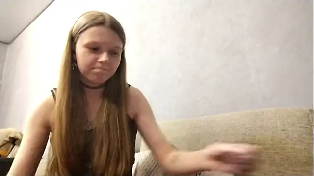 MandieMorishita webcam