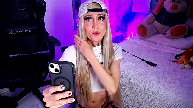 Aniie_Doll webcam