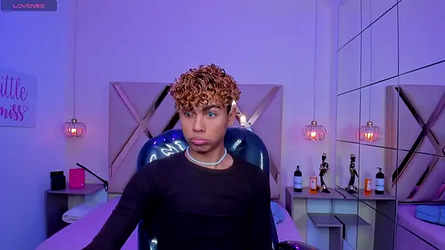Anyelo_Twink webcam