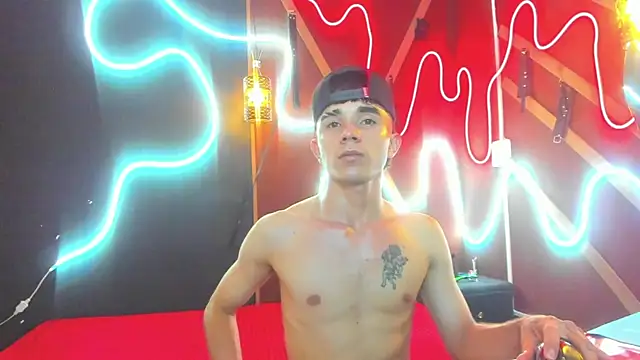 maximumsteel_ (M twink) - masturbate + cum show