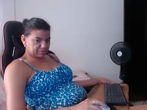 Adriana_0312 webcam