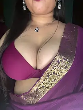 Naughty_pooja44 live webcam show