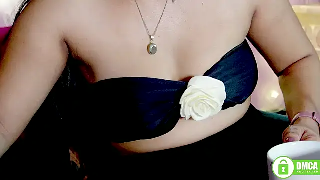 sexyhoney27 webcam