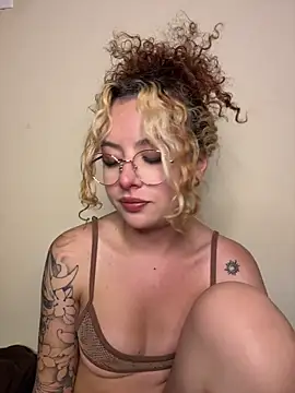 joyce-fire (F young) - Off Pantys 👙🥵