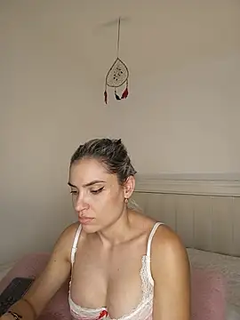 ASHLEY_BLAIR webcam