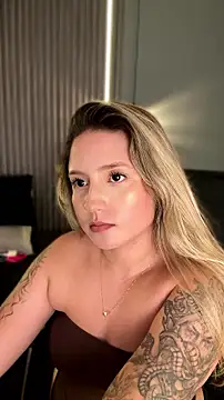 MiaPetit_ webcam