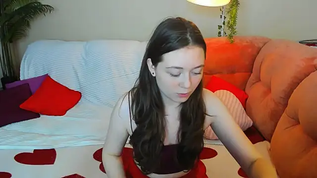 AlluringLookk live cam on StripChat