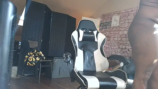 bigshh8 (Ask my age) - Special Show