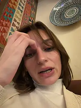 -AngelAri live cam