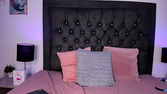 Mia_ink1111