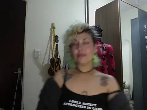 MariLouM webcam