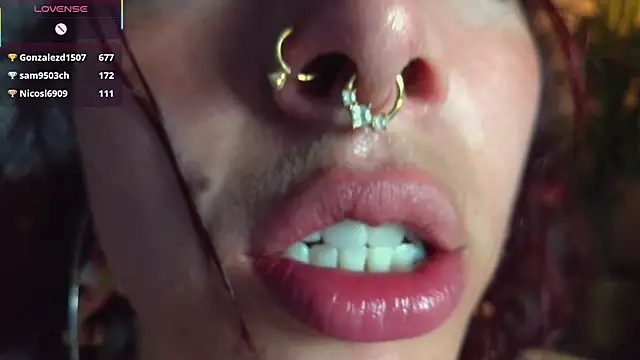 bri_von_dhara__ live cam on StripChat
