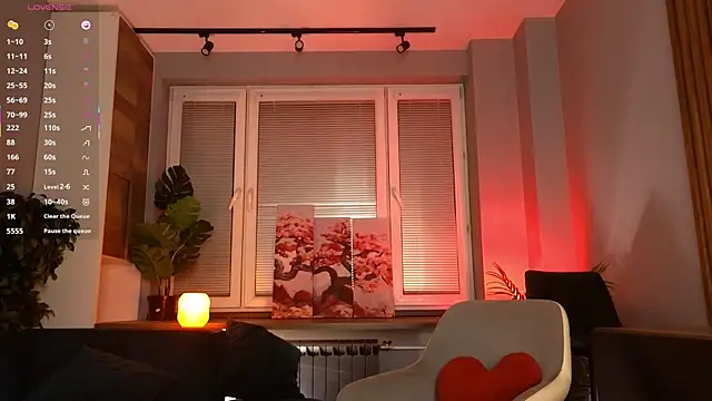 HaleyKoelling live cam on StripChat