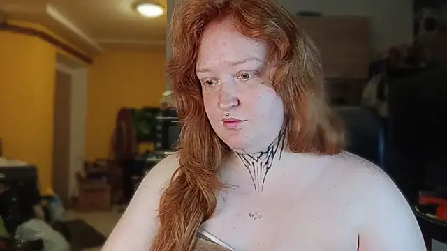 CURVYSAKURA live webcam show