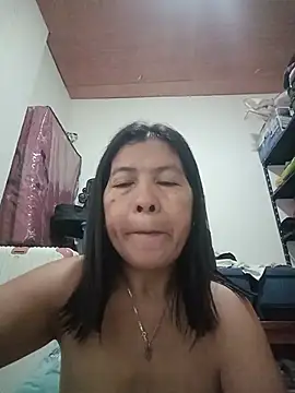 TropicalFlower live cam on StripChat
