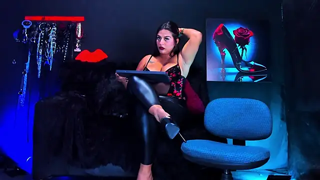 SharoonStone live cam on StripChat
