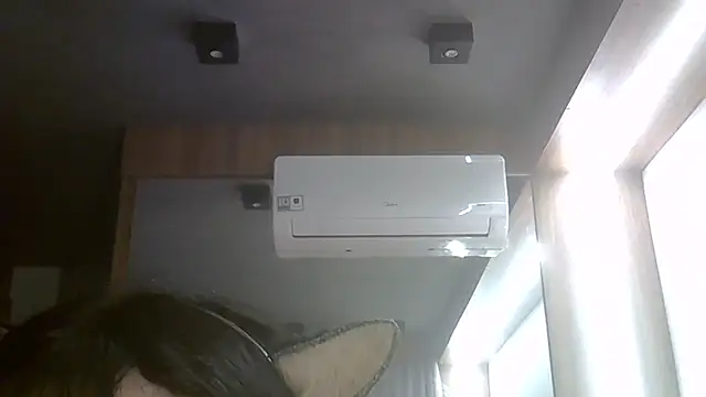 SkinnyKitten live cam