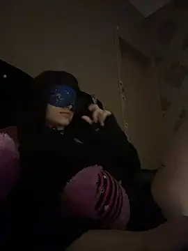 Lennore live cam on StripChat