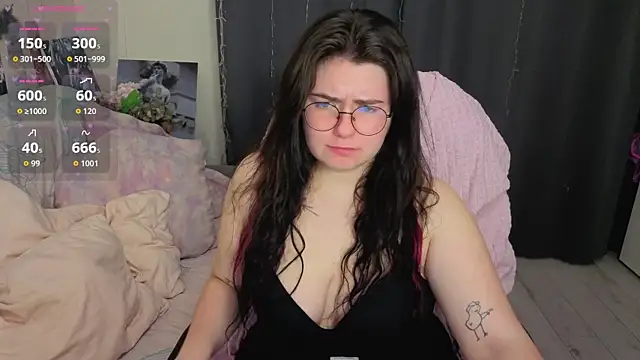 Kitty-Katty live cam on StripChat