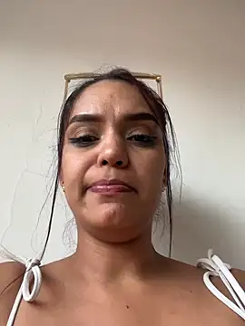 Sara-77 webcam