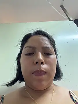 ISABELLA__LUNA webcam